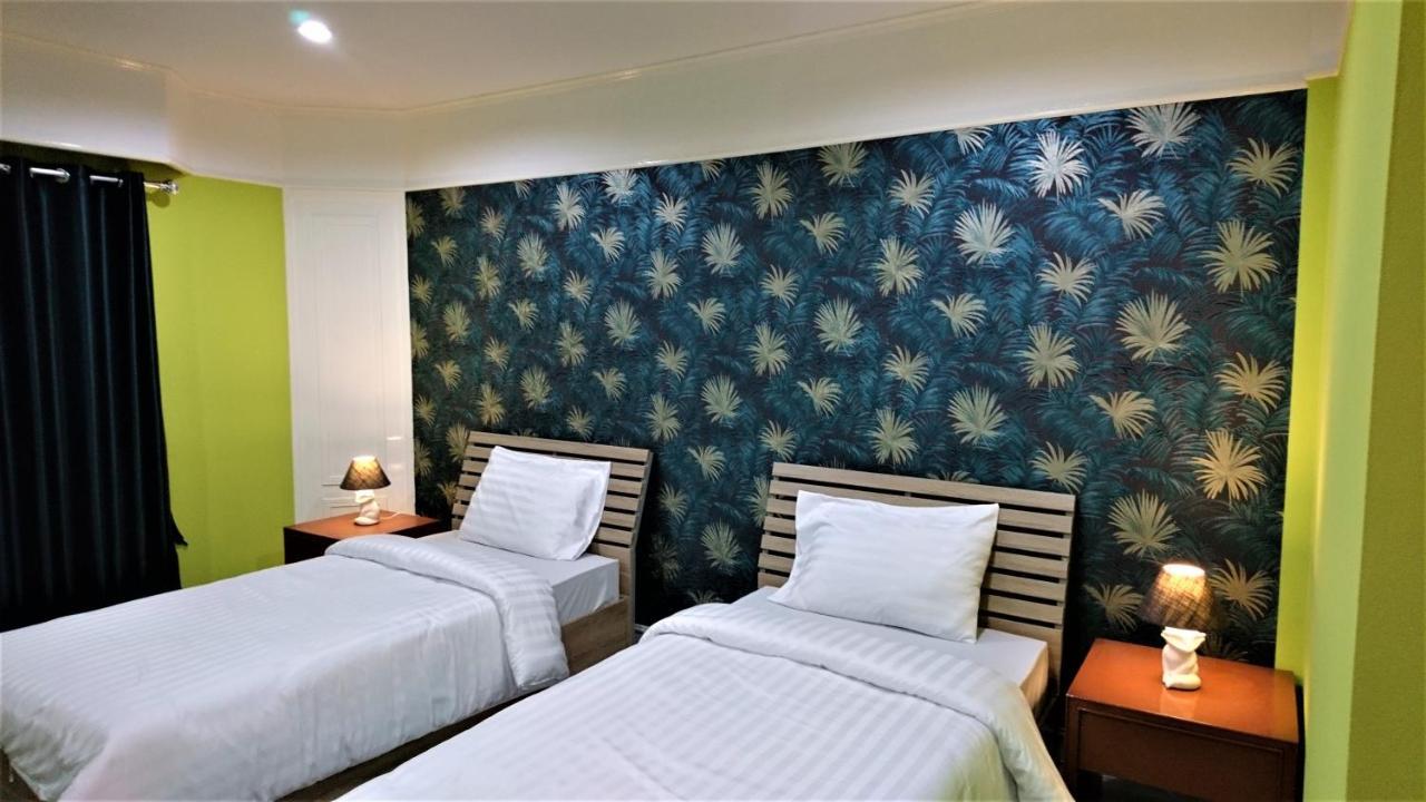 โรงแรมเมืองเพรียวอินน์ Mueang Phriao Inn Hotel Сарабурі Екстер'єр фото
