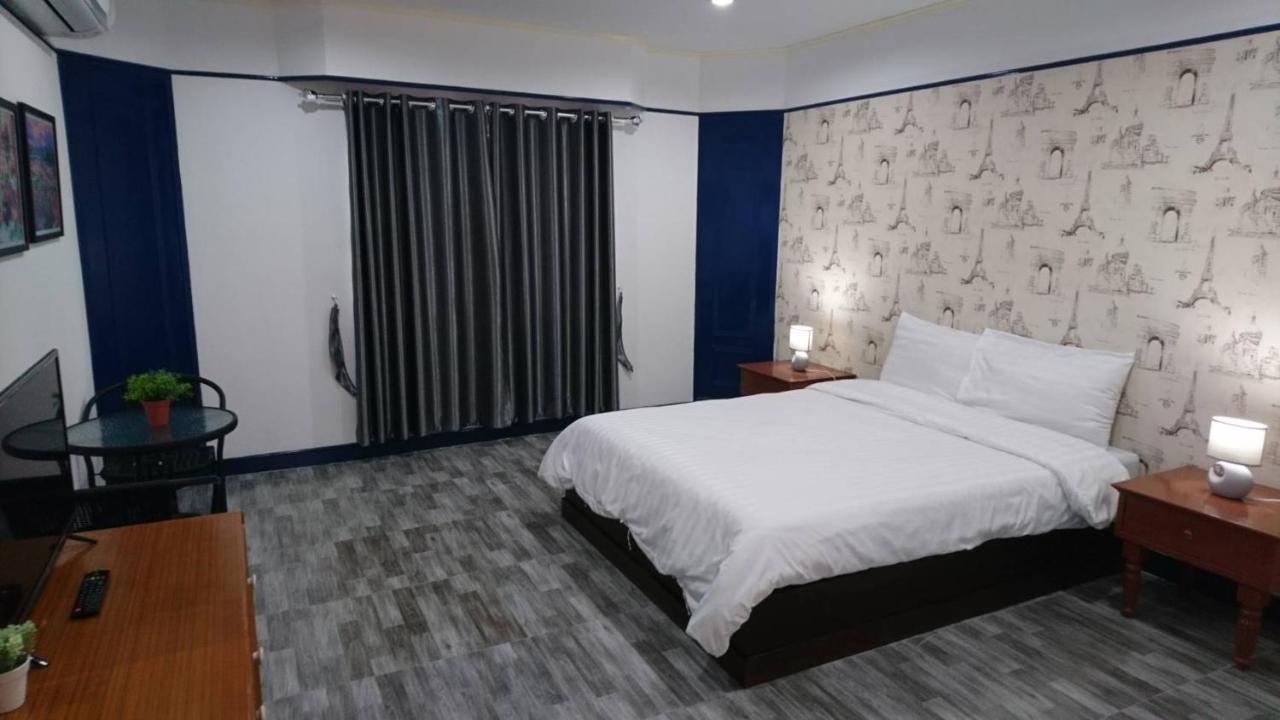 โรงแรมเมืองเพรียวอินน์ Mueang Phriao Inn Hotel Сарабурі Екстер'єр фото